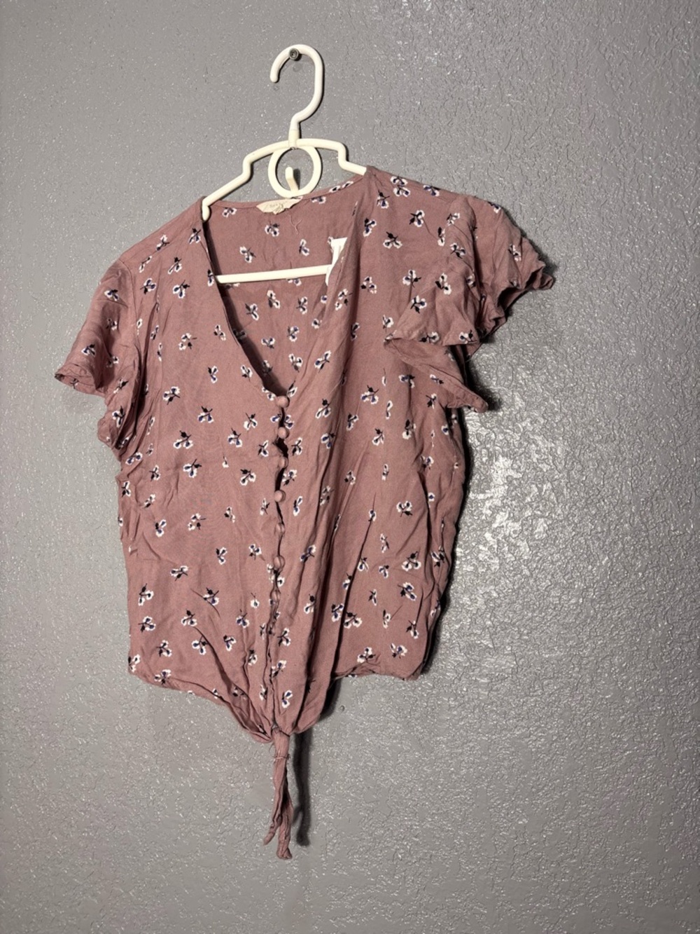Women's Mauve Floral Tie-Front V-Neck Top